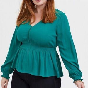 Torrid Size 3 Emerald Green Blouse